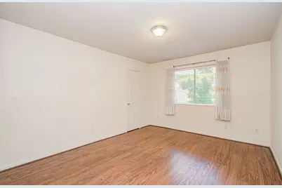 5415 Oak Falls Drive, Houston, TX 77066 - Photo 31