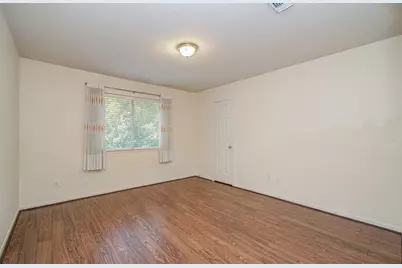 5415 Oak Falls Drive, Houston, TX 77066 - Photo 33
