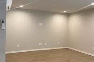 645 E 11th 1/2 St, Houston, TX 77008 - Photo 7