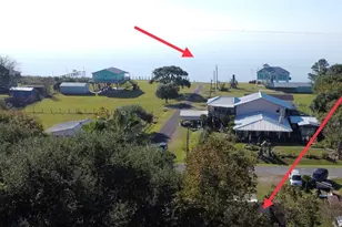 215 McNeir St, Anahuac, TX 77514 - Photo 9