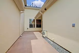14446 Summerleaf Ln, Houston, TX 77077 - Photo 35