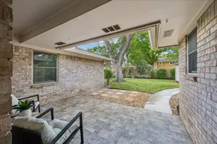 11418 Ash Creek Dr, Houston, TX 77043 - Photo 27