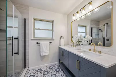 11418 Ash Creek Drive, Houston, TX 77043 - Photo 17