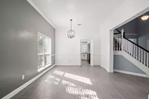 47 N Winterport Cir, The Woodlands, TX 77382 - Photo 3