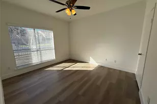 2025 Augusta Dr, Houston, TX 77057 - Photo 5