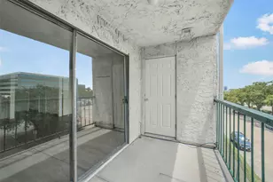 2818 S Bartell Dr, Houston, TX 77054 - Photo 21