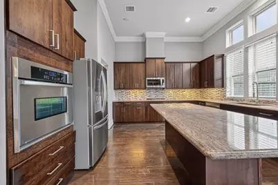 10917 Upland Park, Houston, TX 77043 - Photo 19