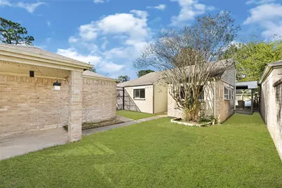 18562 Meadows Way Drive, Houston, TX 77084 - Photo 3