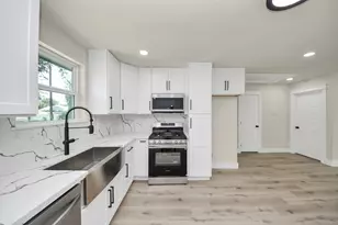 8068 Elrod St, Houston, TX 77017 - Photo 13