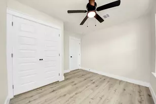 8068 Elrod St, Houston, TX 77017 - Photo 9