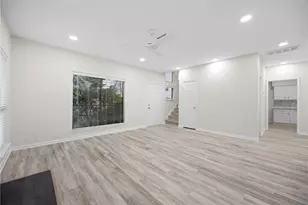 2668 Bering Dr, Houston, TX 77057 - Photo 9