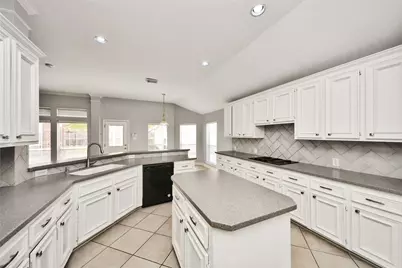 2622 Stonebury Lane, Sugar Land, TX 77479 - Photo 17