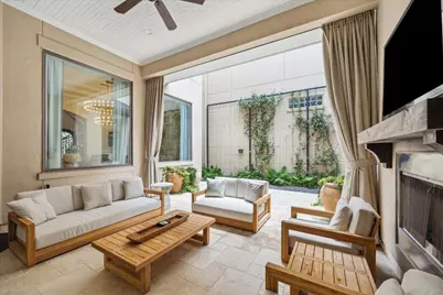 1110 Longmont Place Court, Houston, TX 77056 - Photo 29