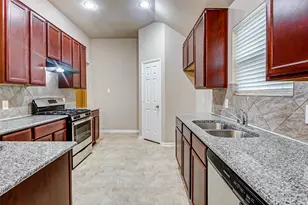 10818 Chestnut Path Way, Tomball, TX 77375 - Photo 7