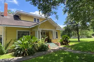 222 N 1st, Wallis, TX 77485 - Photo 33