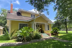 222 N 1st, Wallis, TX 77485 - Photo 1