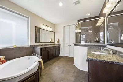 1517 Dyer Lake Lane, Houston, TX 77008 - Photo 19