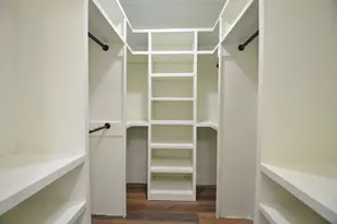 5519 Irish Hill Dr, Houston, TX 77053 - Photo 11