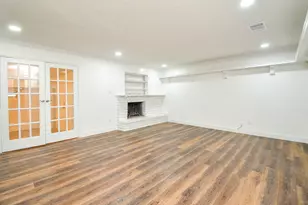 5519 Irish Hill Dr, Houston, TX 77053 - Photo 9