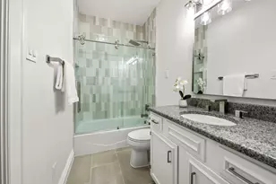 155 Sage Rd, Houston, TX 77056 - Photo 15