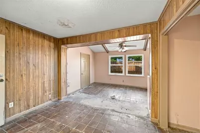606 Meadow Knoll Drive, Stafford, TX 77477 - Photo 11