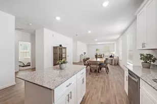 15393 Dapple Blf Ln, Conroe, TX 77302 - Photo 3