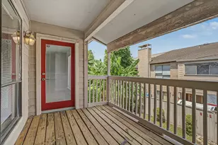 9552 Windswept Ln, Houston, TX 77063 - Photo 27
