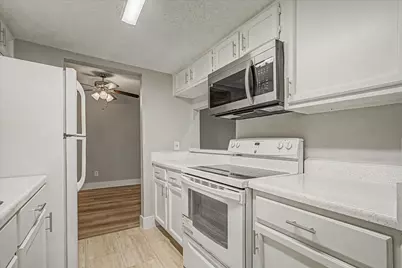 9552 Windswept Lane #9552, Houston, TX 77063 - Photo 13