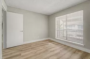 9552 Windswept Ln, Houston, TX 77063 - Photo 33