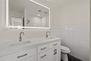 909 Silber Rd, Houston, TX 77024 - Photo 15