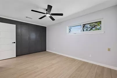 909 Silber Road #11, Houston, TX 77024 - Photo 17