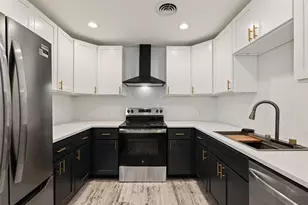 909 Silber Rd, Houston, TX 77024 - Photo 1