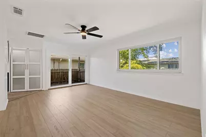 909 Silber Road #11, Houston, TX 77024 - Photo 5