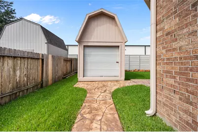 12411 Emerald Lane, Mont Belvieu, TX 77535 - Photo 47