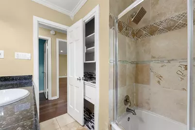 7722 Richmond Avenue, Houston, TX 77063 - Photo 19