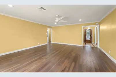 7722 Richmond Avenue, Houston, TX 77063 - Photo 9