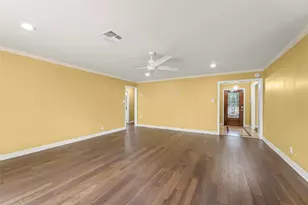 7722 Richmond Ave, Houston, TX 77063 - Photo 9