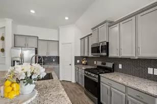 15207 Queens Watchdog Ct, Cypress, TX 77433 - Photo 11