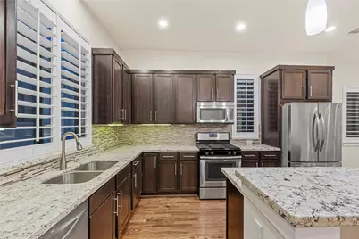 2513 B Garrow Street, Houston, TX 77003 - Photo 11