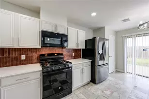 9611 Lasbury Dr, Houston, TX 77083 - Photo 11