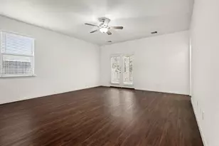 2037 Vanamen Ct, Conroe, TX 77304 - Photo 3