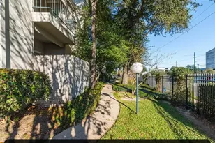 7950 N Stadium Dr, Houston, TX 77030 - Photo 19