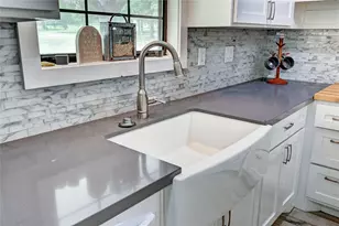 31 Echo Ln, Huntsville, TX 77320 - Photo 17