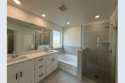 3130 Emerald Hills Drive, Angleton, TX 77515 - Photo 13