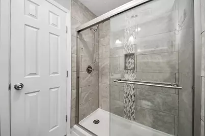 10203 Hollow Canyon Drive, Sugar Land, TX 77498 - Photo 17