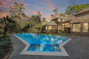 62 N Goldenvine Cir, The Woodlands, TX 77382 - Photo 35