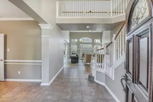 62 N Goldenvine Cir, The Woodlands, TX 77382 - Photo 5