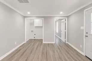705 Collins St, Dayton, TX 77535 - Photo 7