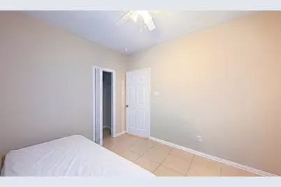 8717 Peachtree Street, Houston, TX 77016 - Photo 7