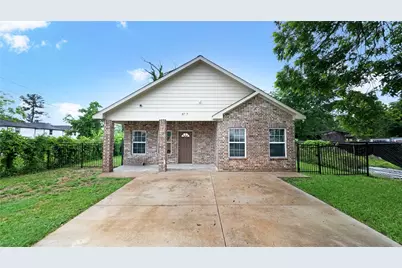 8717 Peachtree Street, Houston, TX 77016 - Photo 1